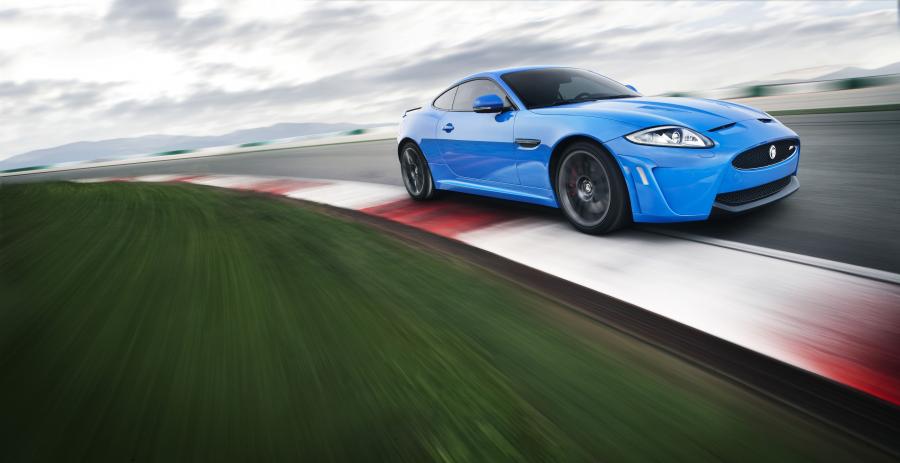  Jaguar XKR-S 2011 года  (фото 10 из 35)